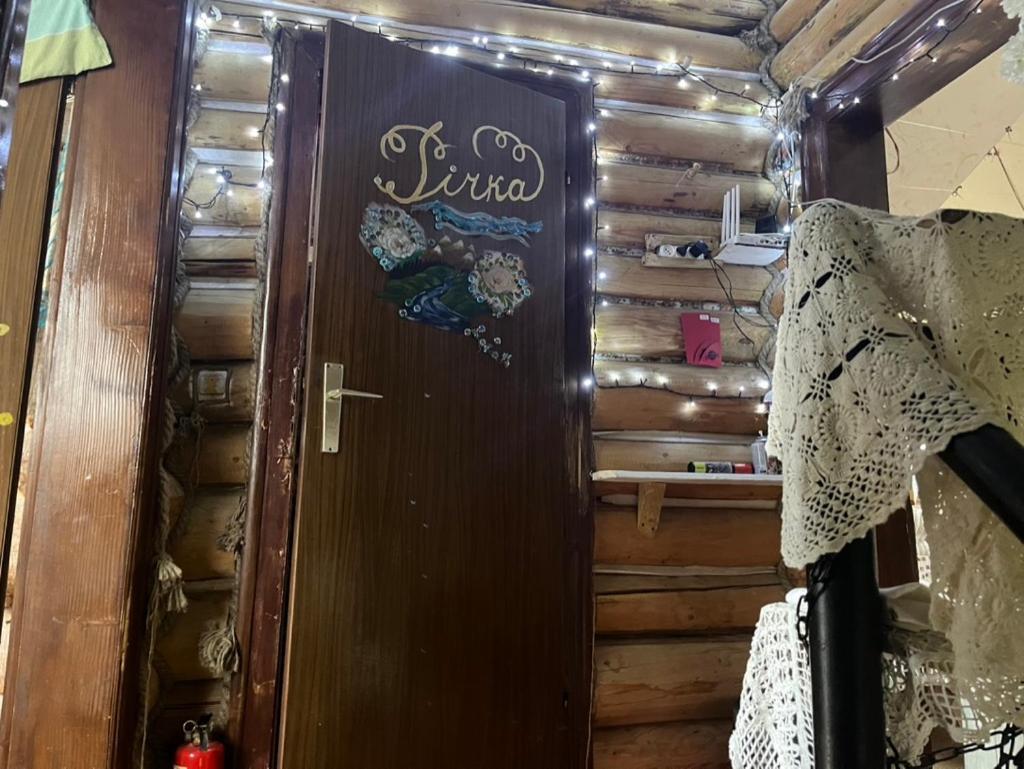 Hotel Piatkovskiy Pilipets 외부 사진